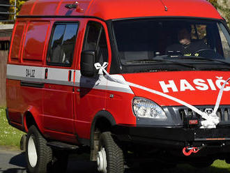 Nový dopravní automobil GAZ Gazelle má jednotka sboru dobrovolných hasičů Mířkov, na pořízení přispě