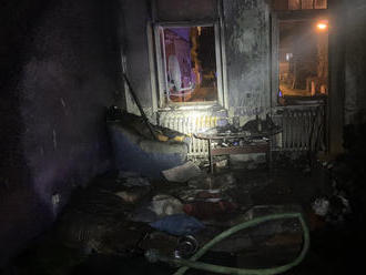 Zřejmě od svíčky došlo k požáru v jednom z pokojů bytu v ulici Tomkova v Olomouci.