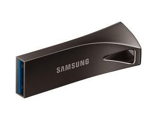 TIP: 64 GB Samsung flash disk za 16,79 €, 128 GB za 26 €