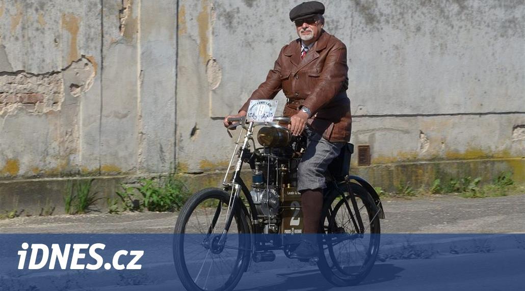 Nejstarší česká funkční motorka dojela z Paříže do Vídně bez ztráty matičky