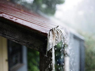 Co byste měli znát, než se pustíte do hospodaření s dešťovou vodou v rodinném domku?