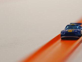 Závodník si splnil svůj dětský sen, postavil si oficiálně nejdelší autodráhu světa