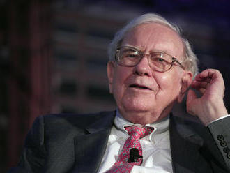 Warren Buffett increases Apple stake despite selling some stock