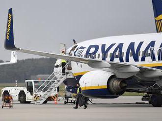 Ryanair nemôže vyberať poplatky za príručnú batožinu, tvrdí španielsky súd