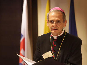 Biskupi vyzývajú klerikov, aby sa neangažovali v politike