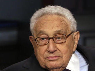 Legenda Kissinger varuje: Obchodný spor USA-Čína sa môže skončiť vojnou