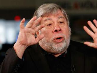 Steve Wozniak: ‘Autá bez volantu sú klamstvom,‘ tvrdí zakladateľ Apple