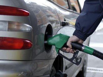 Môže vaše auto tankovať nový benzín E10 alebo nie? Pozrite si podrobný zoznam