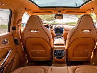 Aston Martin DBX: Hriešne drahé SUV odhaľuje interiér. Vieme o ňom dosť