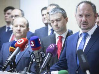 Maďarské strany podpísali memorandum, povedie ich Bárdos