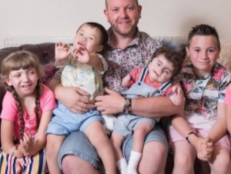 Ben adoptoval päť detí: Najmladší synček zomrel