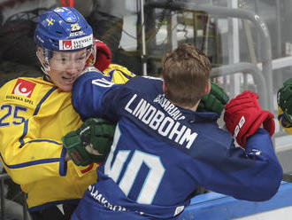 Finové porazili v severském derby Švédy, brankář Tuohimaa dal gól