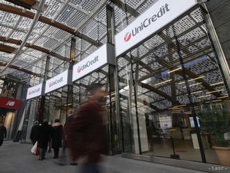 Šéf UniCreditu poprel prepúšťanie v Bank Austria