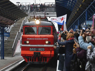Ukrajina vyšetruje prejazd ruského vlaku cez Krymský most