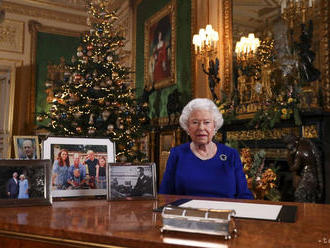 Britská kráľovná v príhovore: Uplynulý rok nebol najjednoduchší