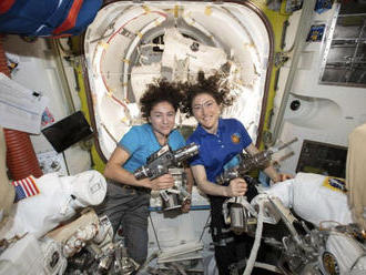 Posádka ISS bude príchod roka 2020 oslavovať trikrát; polárnici si čas