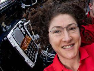 Longest spaceflight by woman logged by NASA astronaut Christina Koch     - CNET