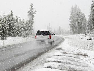 Počasí: Česko zasáhlo husté sněžení, na Plzeňsku havarovaly desítky řidičů