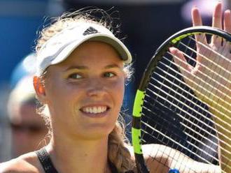 Caroline Wozniacki announces she will retire after Australian Open