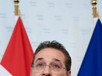Bývalý vicekanclér Rakúska kradol stranícke peniaze na Clash of Clans