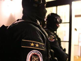 Polícia pátra po nebezpečnom mužovi, mal pomáhať zločineckej skupine Sereďania