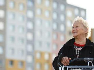 VIDEO: Osemdesiatročná babička v Bratislave sa ubránila pred lúpežníkom