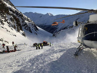 Pri páde lavíny v Južnom Tirolsku zahynula žena s dvoma dcérami