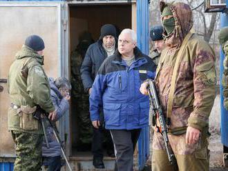 Začala sa výmena väzňov medzi Kyjevom a separatistami v Donbase