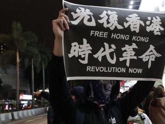 Hongkonskí protivládni demonštranti sa schádzajú na ďalších protestoch
