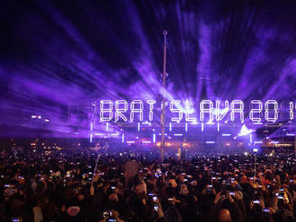 Bratislava privíta nový rok 2020 tradičným ohňostrojom na Dunaji