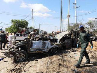 Pri bombovom útoku v Mogadiše zahynulo najmenej 30 ľudí