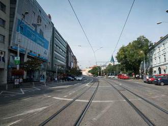 Policajti vyšetrujú ďalší útok v centre Bratislavy