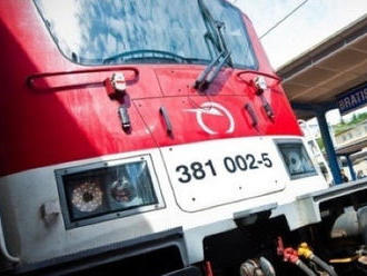 Skvelá správa pre cestujúcich: ZSSK bude pri meškaní vlakov garantovať odškodnenie