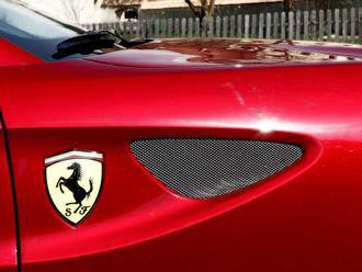 Němec si pořídil Ferrari za 6,5 milionu, už mu ale nezbylo na benzin, pokuty ani pojistku