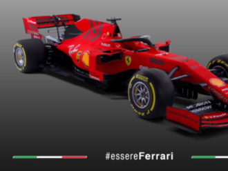 FOTO: Červenú doplnila čierna. Ferrari ukázalo ašpiranta na majstrovský titul