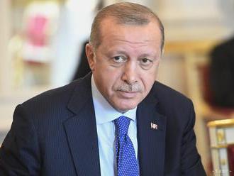 Erdogan hovoril s Guterresom o indicko-pakistanskom napätí