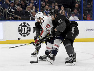 NHL: Černák prispel gólom k triumfu hokejistov Tampy Bay