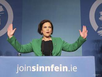 Líderku strany Sinn Féin skritizovali za protianglický transparent