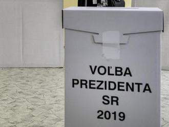 Volebnú miestnosť na Sídlisku KVP v Košiciach navštívili prví voliči