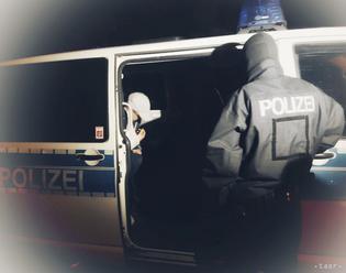 Nemecká polícia zadržala 10 islamistov podozrivých z plánovania útoku