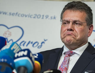 Maroš Šefčovič nebol v kampani jasne čitateľný, myslí si M. Slosiarik