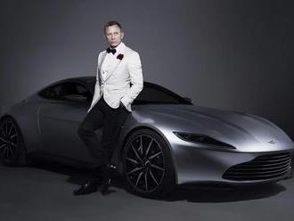 James Bond jde s dobou. V příštím filmu nasedne do elektromobilu