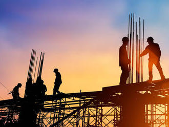 Stavebním firmám se daří, především díky veřejnému sektoru. Jejich růst v tomto roce se odhaduje na 