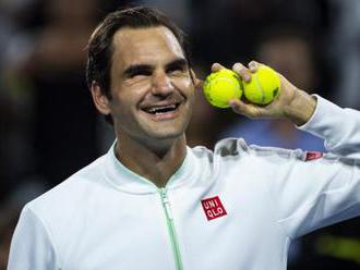 Shapovalov to face 'idol' Federer in semis