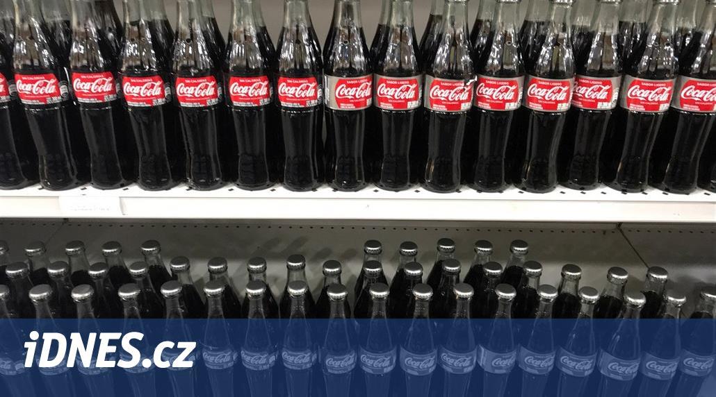 Coca-Cola investuje do skleněných lahví, vinaři nemají do čeho plnit víno