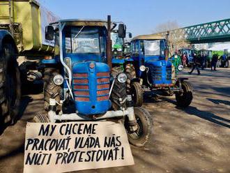 Farmári sa nevzdávajú: Vyrážajú na protestnú jazdu na koňoch naprieč Slovenskom, cieľ je jasný