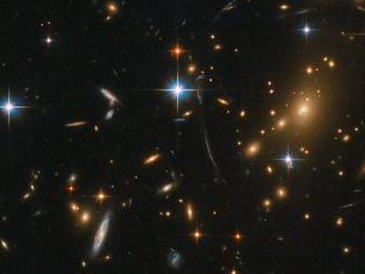 NASA zhudobnila fotografiu Hubblovho vesmírneho ďalekohladu