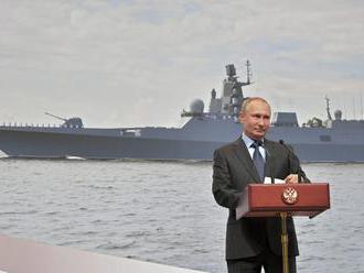 V Rusku pokrstili novú jadrovú ponorku, ponesie dron Poseidon nezachytiteľný radarmi