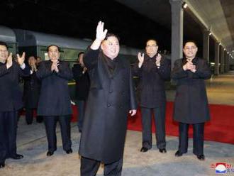 Kim Čong-un dorazil do Ruska, ve čtvrtek má jednat s Putinem