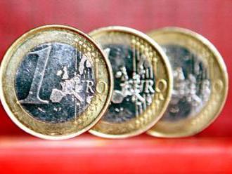 Česká měna stagnovala, burza druhým dnem klesala